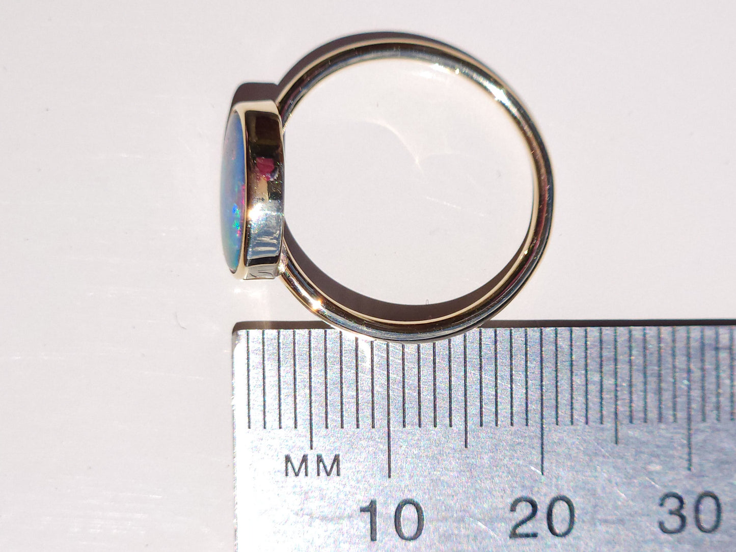 14K Gold Australian opal ring / SIZE 7 / Coober Pedy opal doublet / statement ring/ Solid gold
