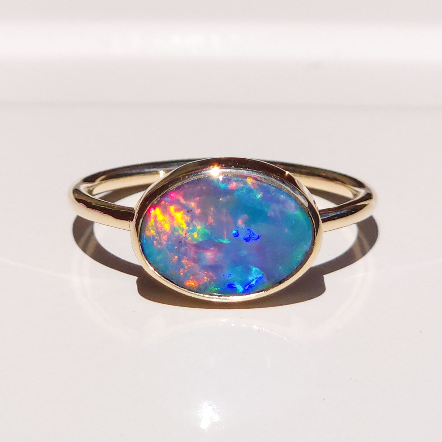14K Gold Australian opal ring / SIZE 7 / Coober Pedy opal doublet / statement ring/ Solid gold