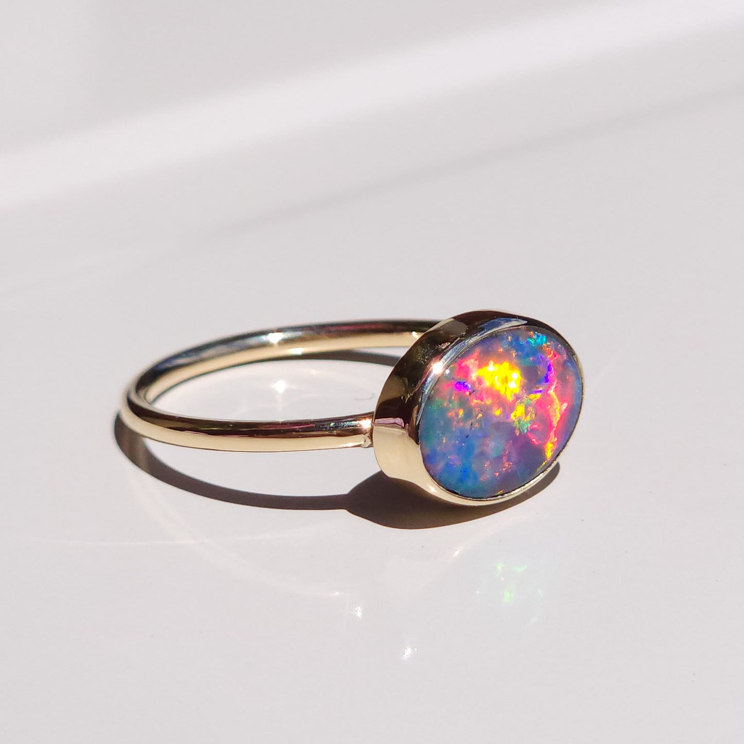 14K Gold Australian opal ring / SIZE 7 / Coober Pedy opal doublet / statement ring/ Solid gold