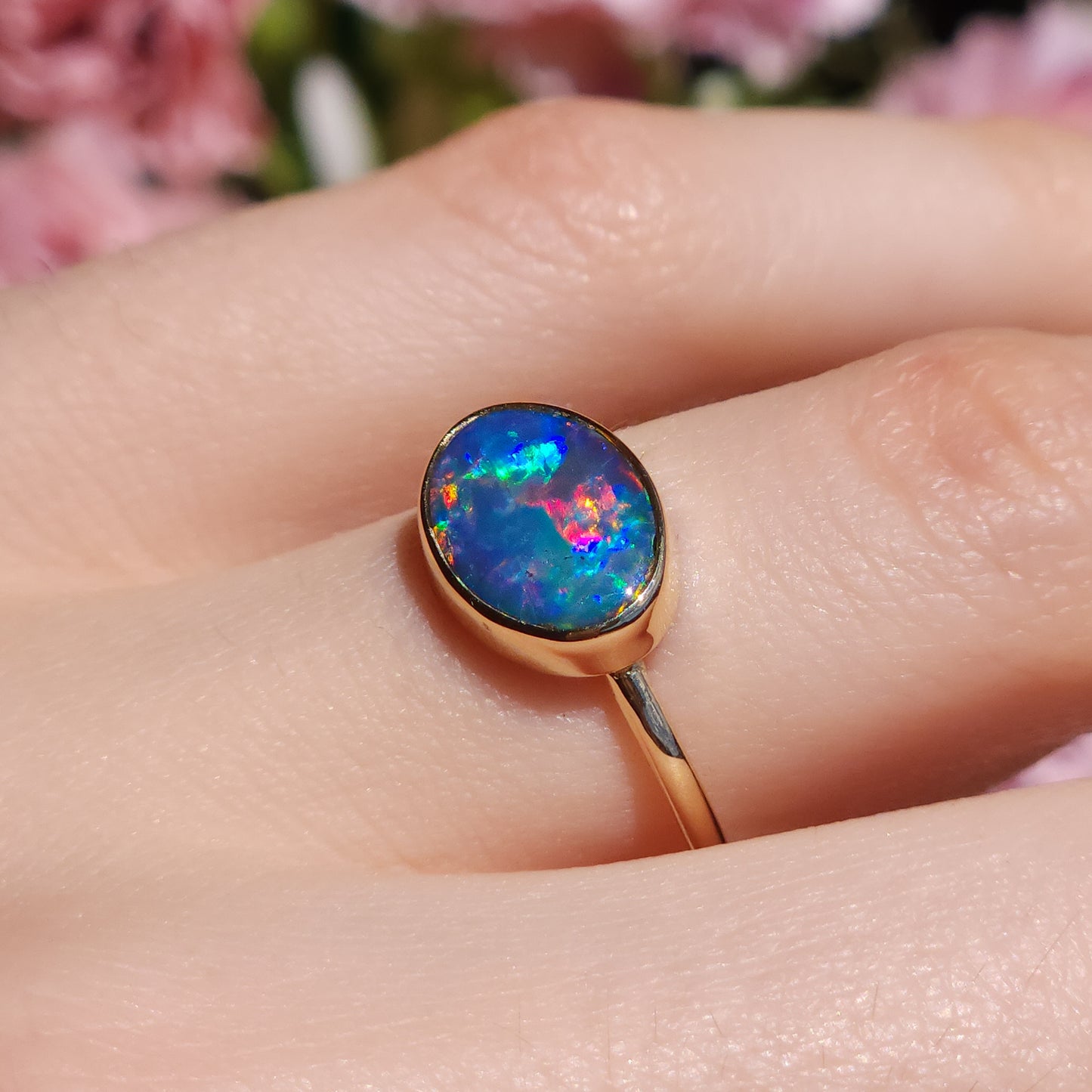 14K Gold Australian opal ring / SIZE 7 / Coober Pedy opal doublet / statement ring/ Solid gold