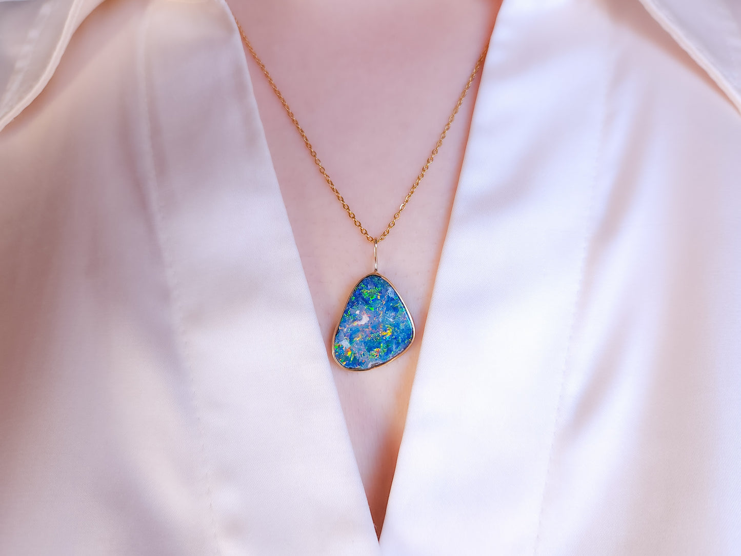 JOY | 14K Gold Australian opal pendant / minimalist jewelry/ statement necklace / Coober Pedy opal / Solid gold