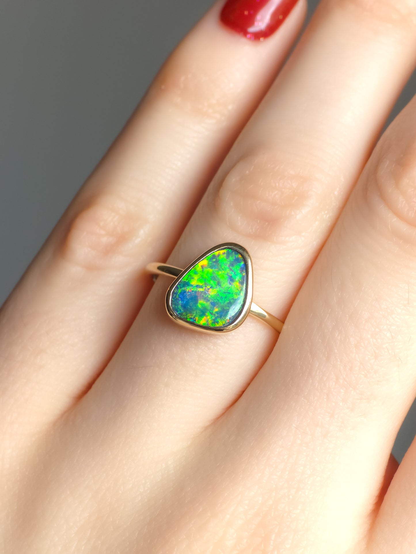 PARADISE | 14K Gold Australian opal doublet ring / Free Sizing / Coober Pedy Opal / Rainbow Fire Opal / Statement jewelry