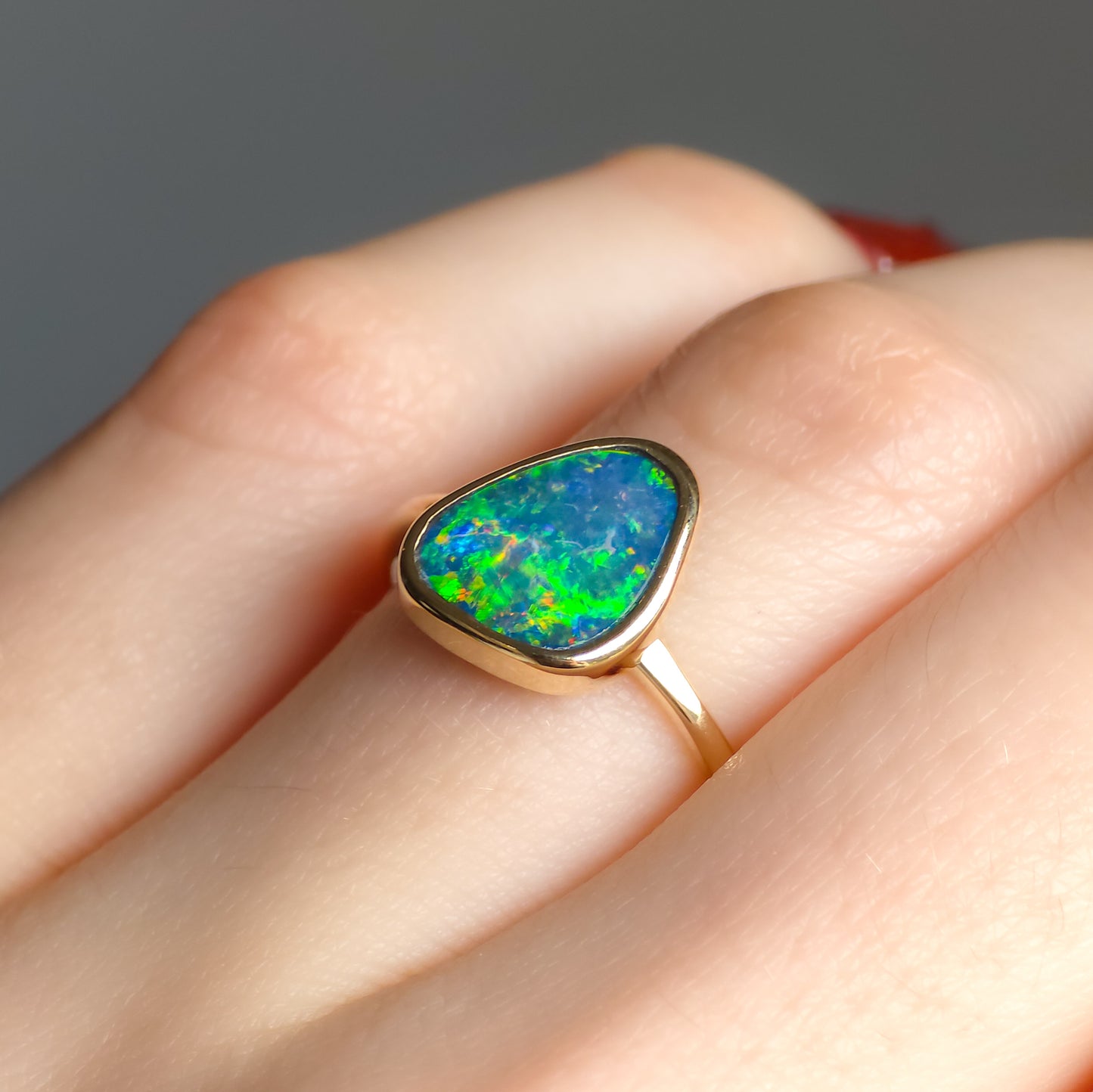PARADISE | 14K Gold Australian opal doublet ring / Free Sizing / Coober Pedy Opal / Rainbow Fire Opal / Statement jewelry