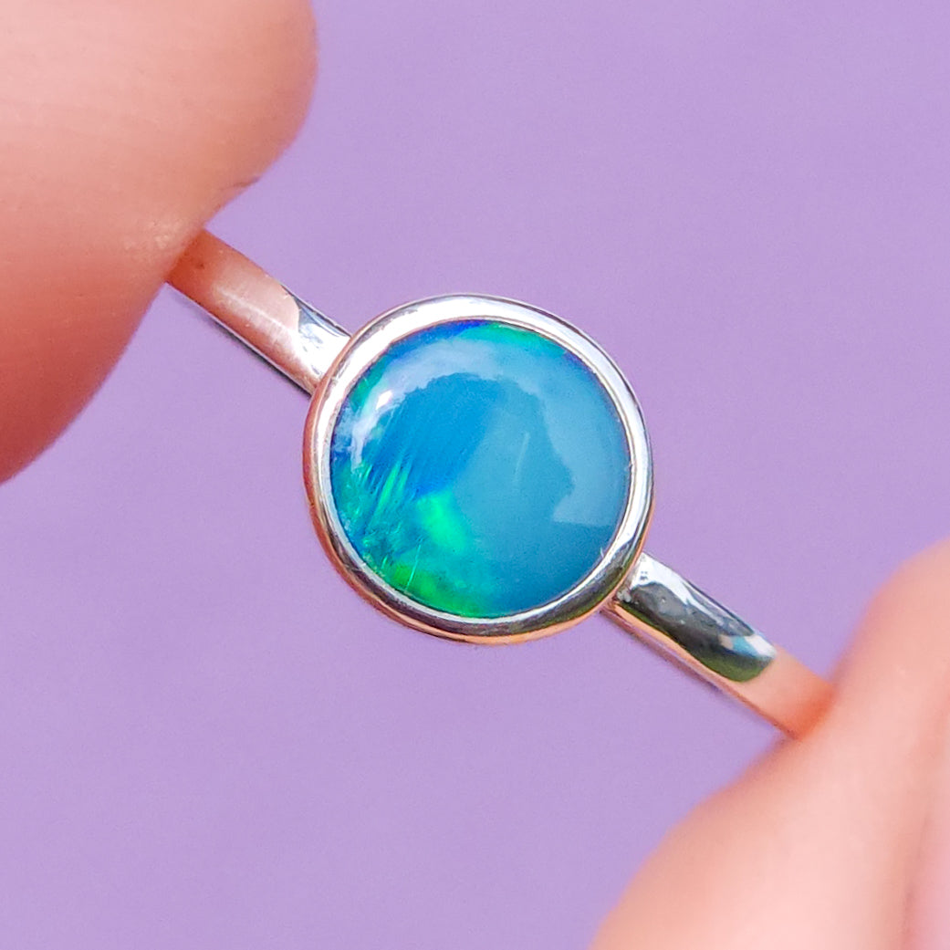 Australian opal doublet ring / Size 5 / Australian Crystal opal / Dainty ring / minimalist ring