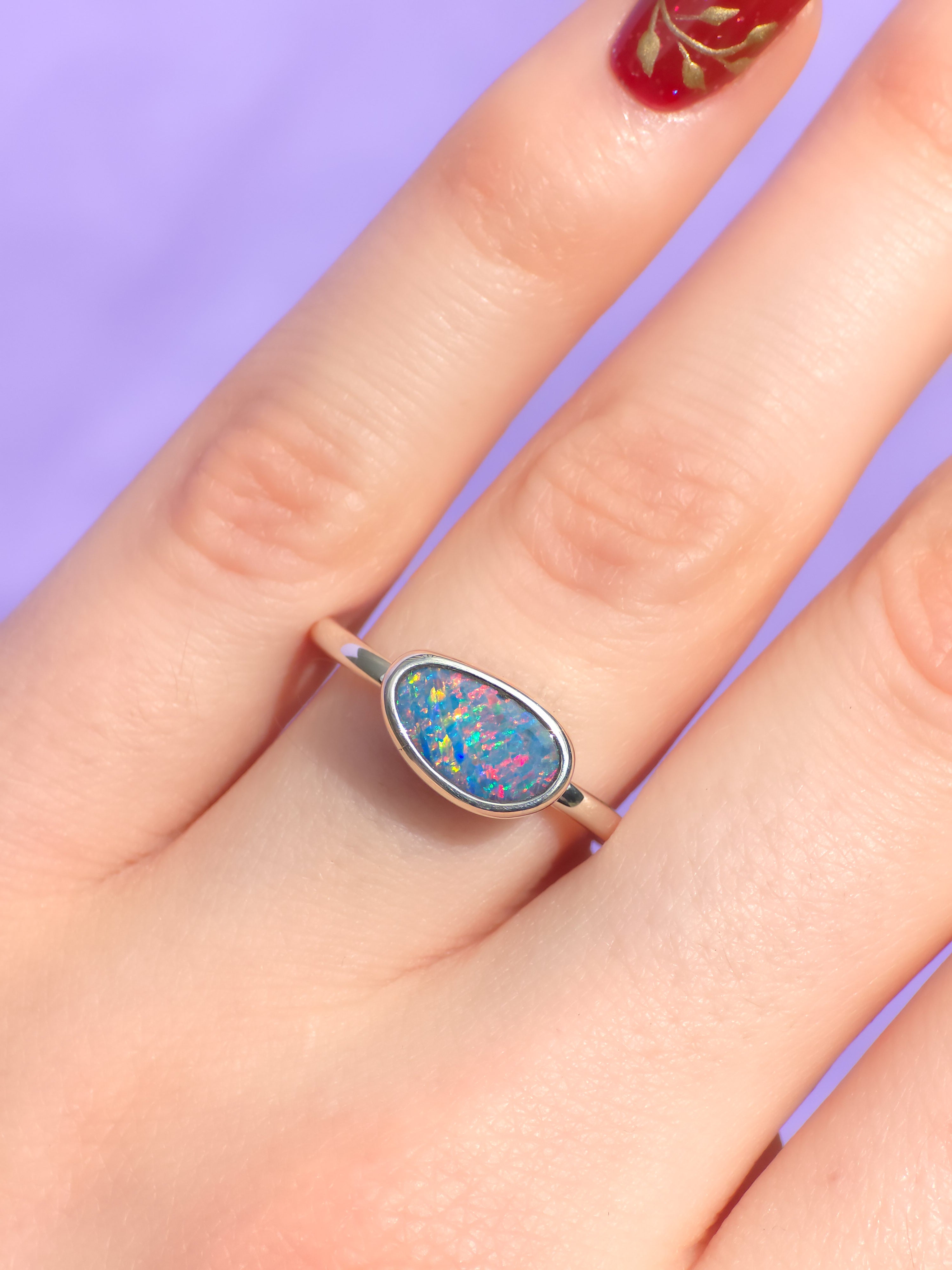 Australian Coober Pedy opal doublet ring / Free Sizing / 925 solid silver / minimal jewelry / rainbow ring