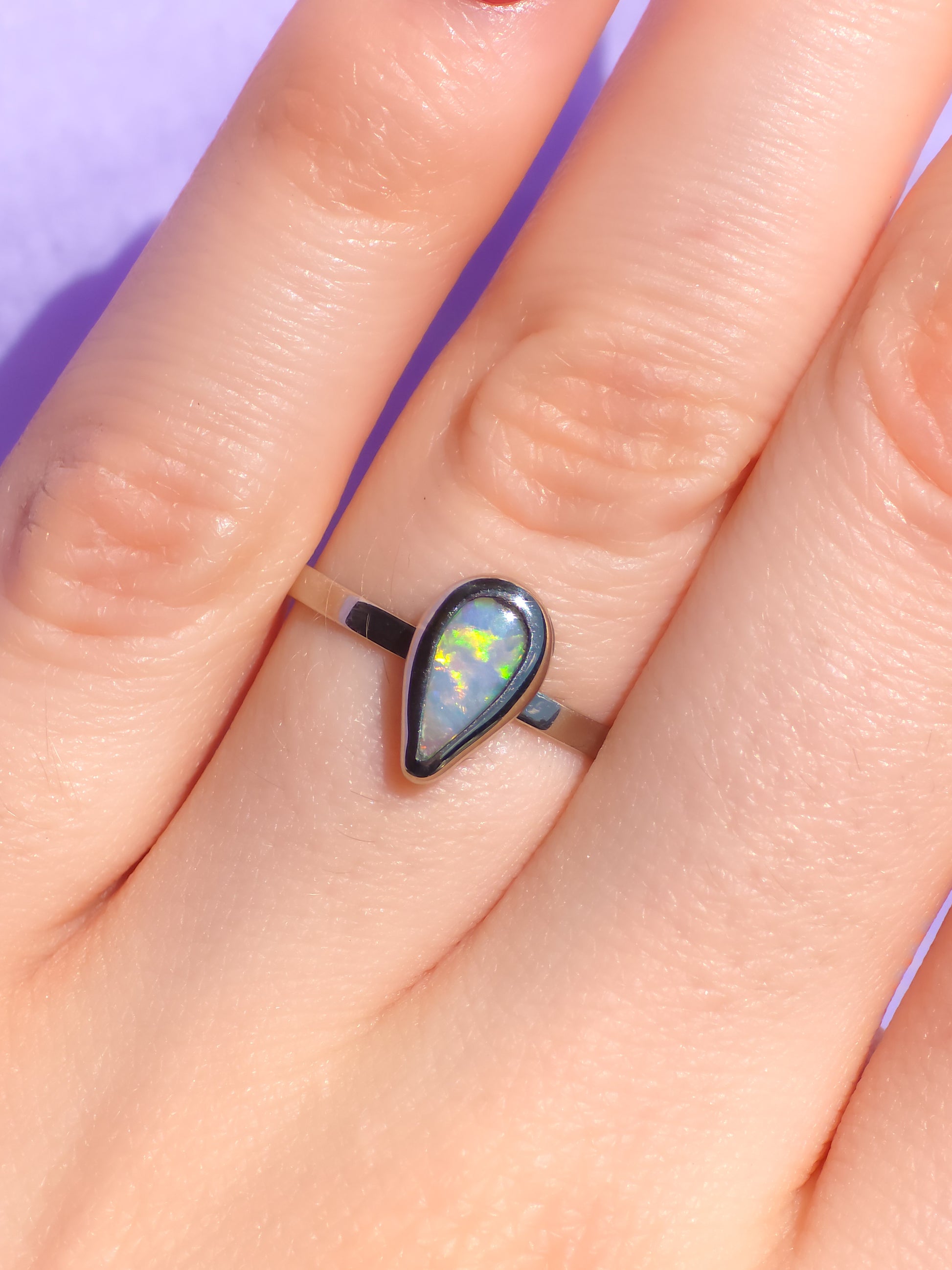 LILLY | 14K White Gold Solid Australian opal ring / Free Sizing / Coober Pedy Opal / minimal jewelry/ crystal opal ring / teardrop ring