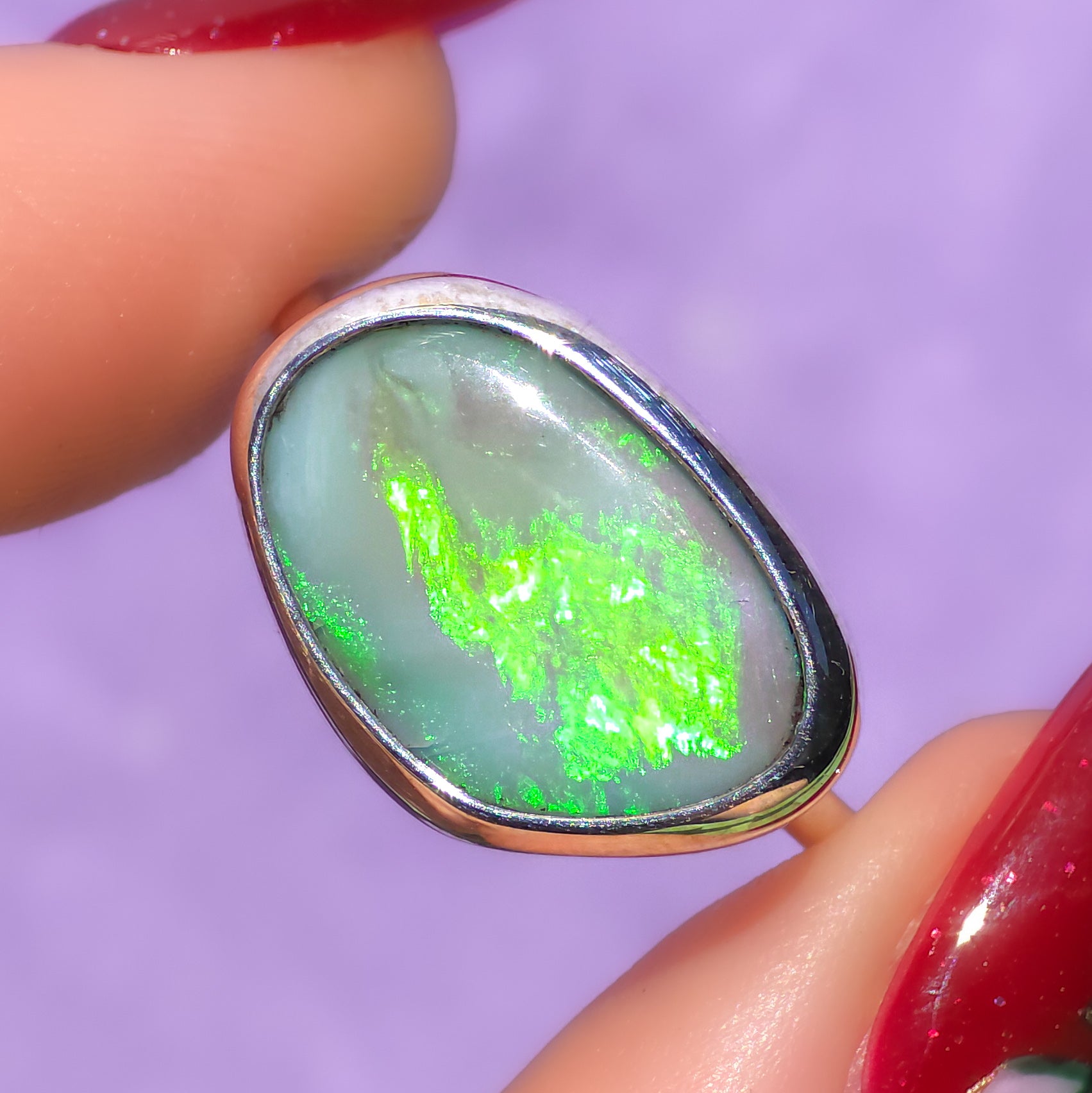 Australian Mintabie opal doublet ring / Free Sizing / 925 solid silver / minimal jewelry / flashy green