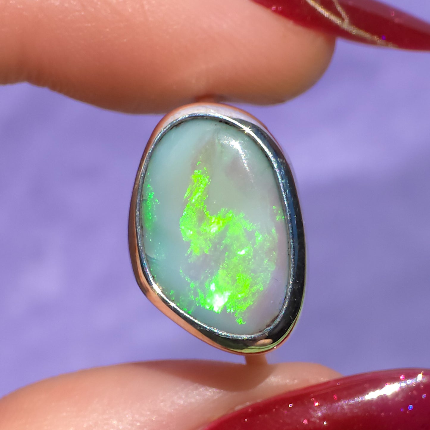 Australian Mintabie opal doublet ring / Free Sizing / 925 solid silver / minimal jewelry / flashy green