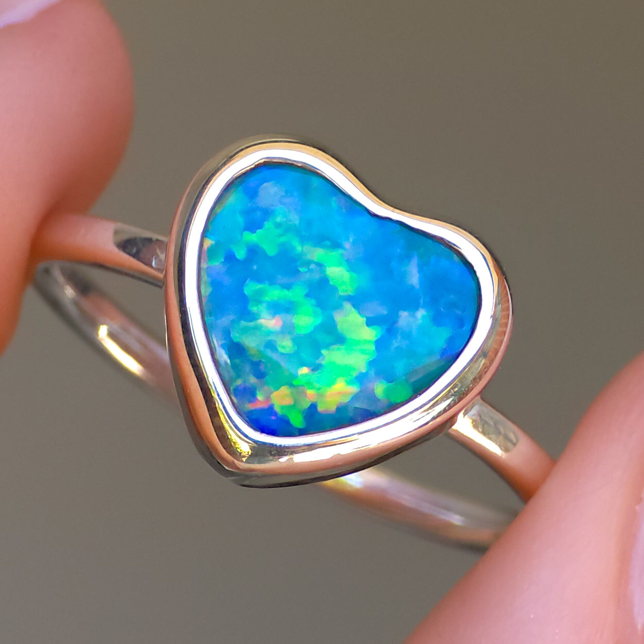FLORAL HEART | Australian Coober Pedy Opal Doublet Ring / solid 925 silver / free sizing / minimalist jewelry / heart opal ring