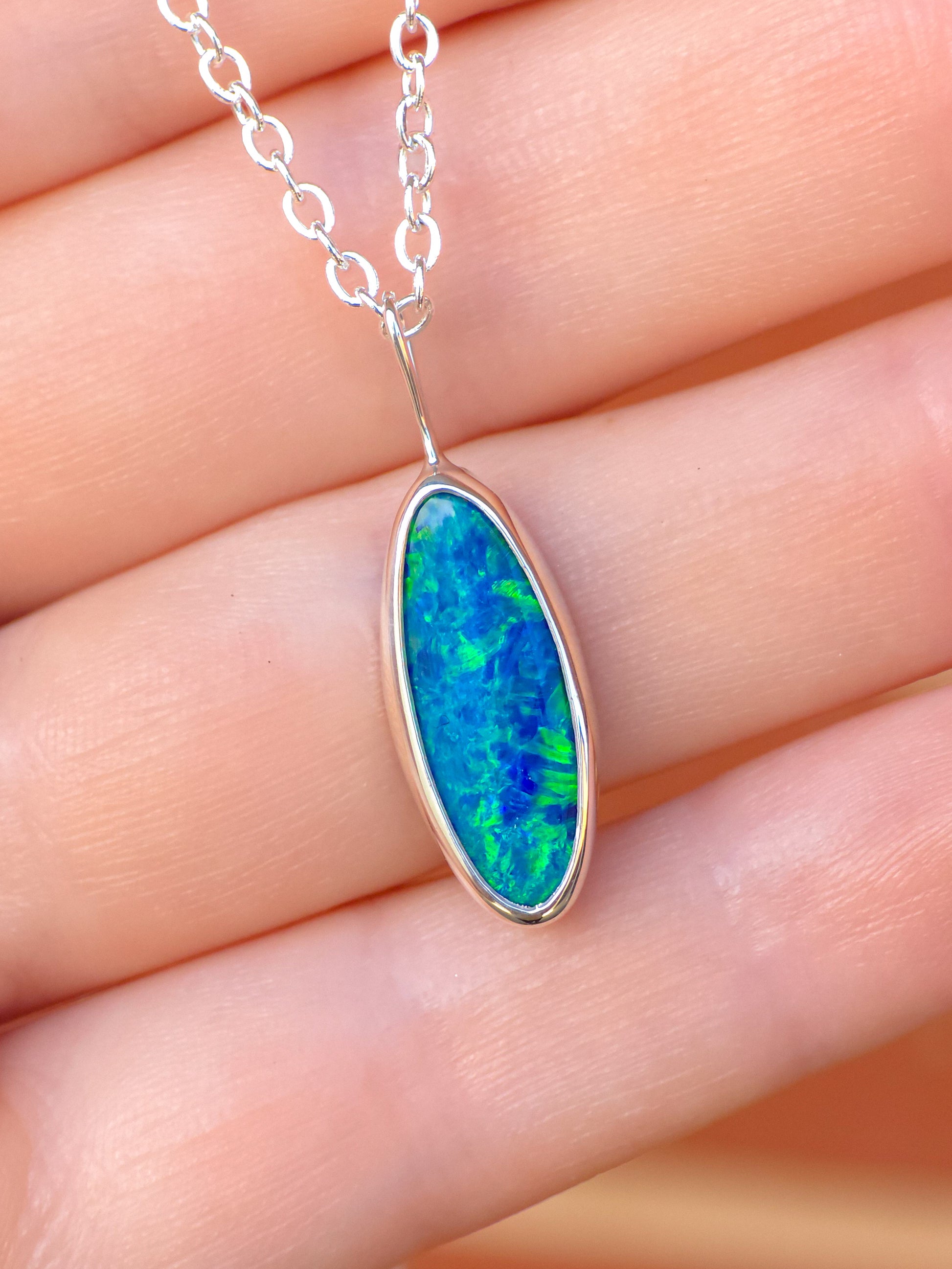 PHILEO | Coober Pedy opal doublet necklace / 925 silver charm pendant