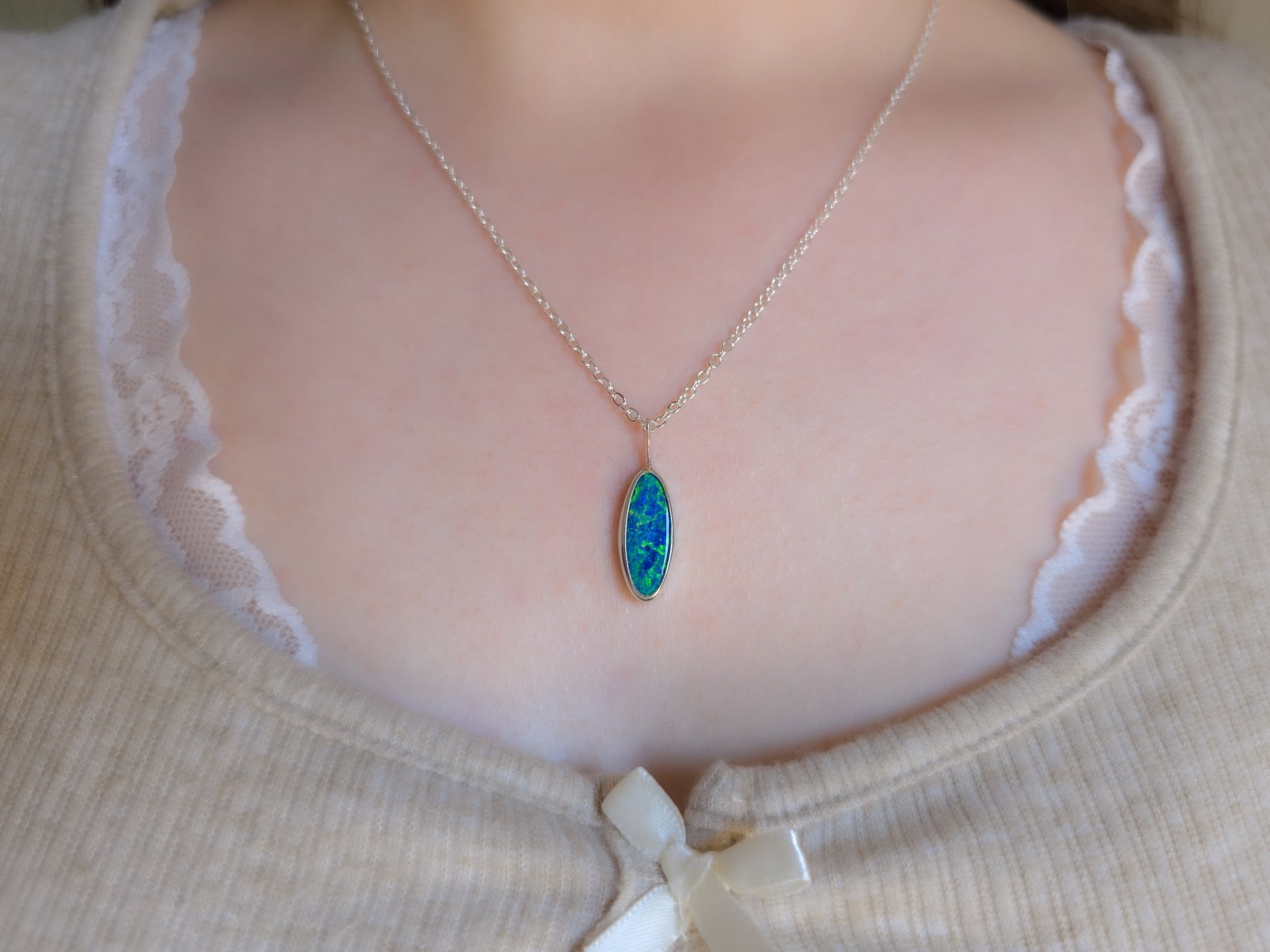 PHILEO | Coober Pedy opal doublet necklace / 925 silver charm pendant