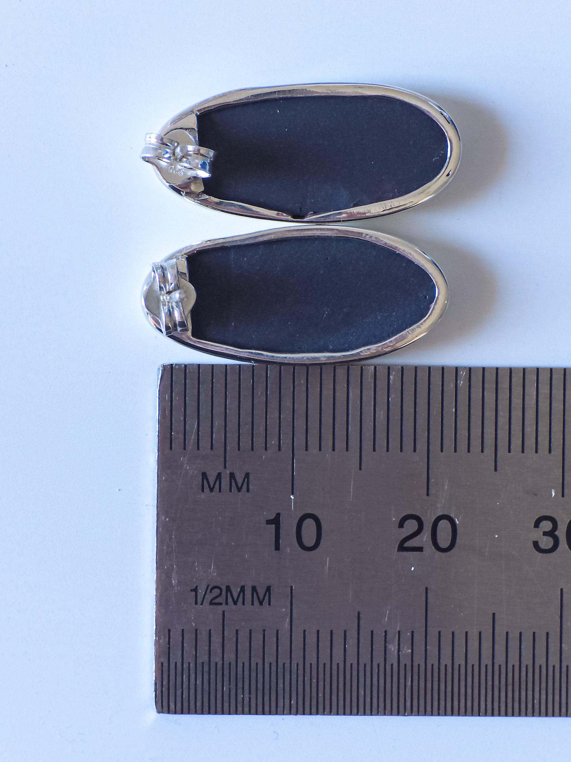 Australian Coober Pedy Opal Stud Earrings / 925 Silver