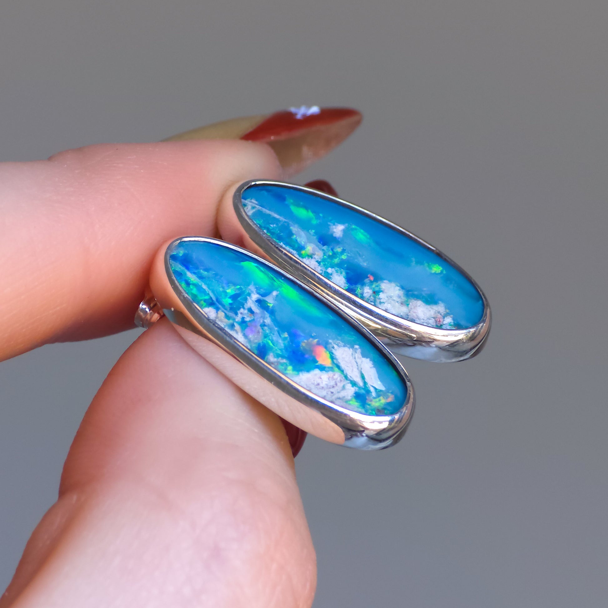 Australian Coober Pedy Opal Stud Earrings / 925 Silver
