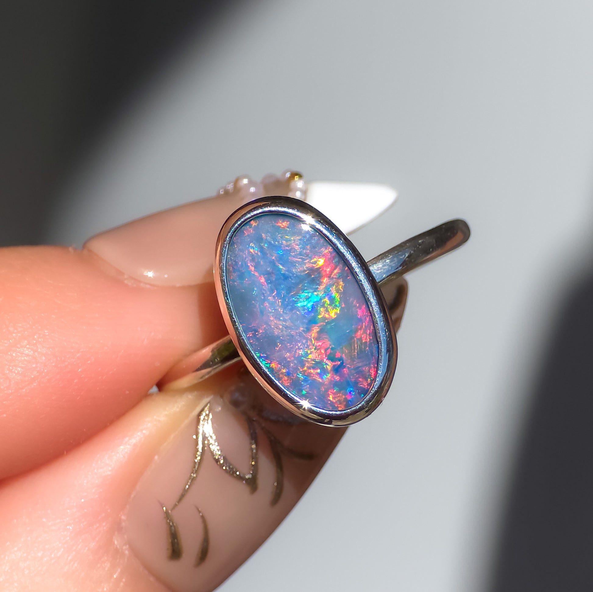 FUCHSIA | Australian Coober Pedy Opal Doublet Ring, 925 Silver Rainbow Opal
