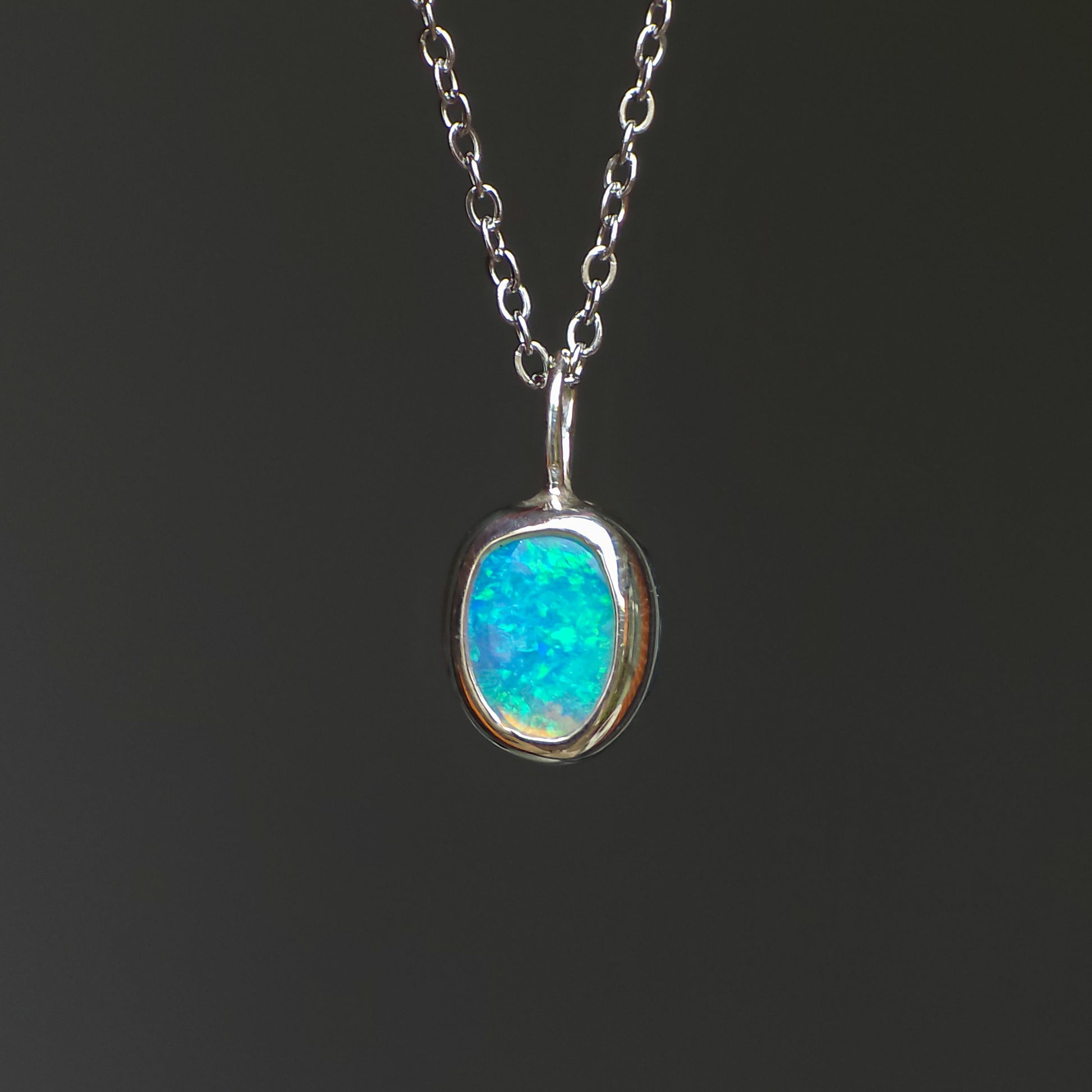 VIRESCENT | Solid Crystal Coober Pedy Opal Pendant, 925 Silver, Australian Opal, 0.8 carats