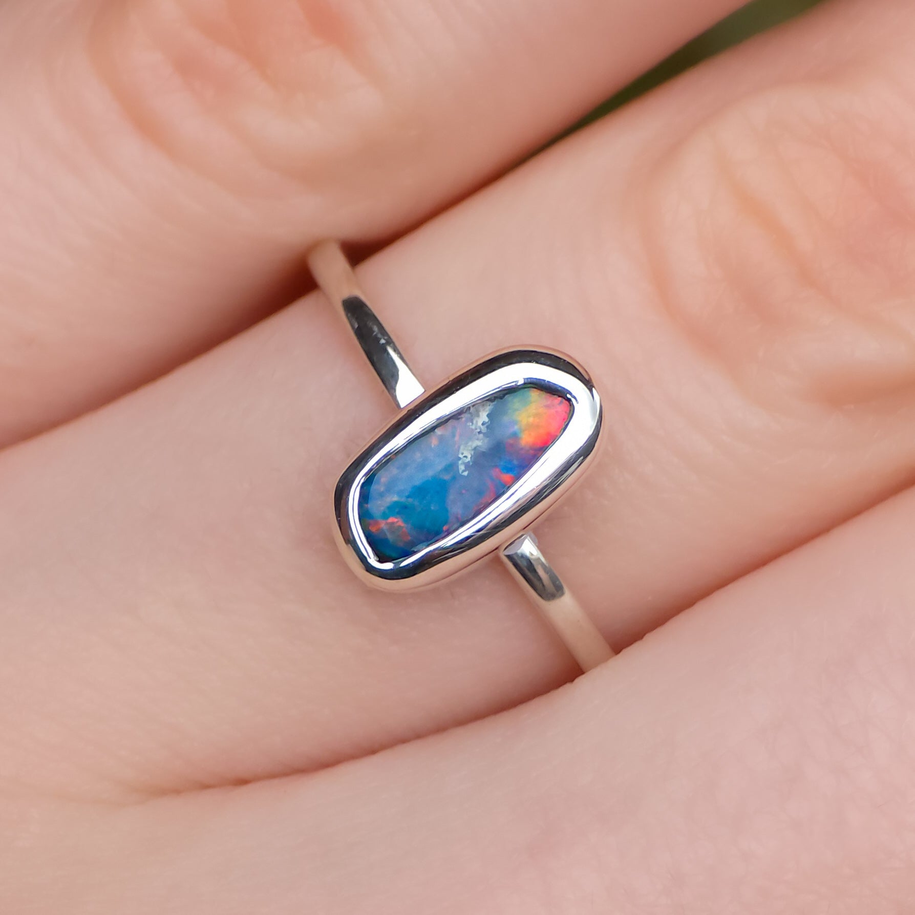 SZIVÁRVÁNY | Australian Coober Pedy Opal Doublet Ring / 925 Silver