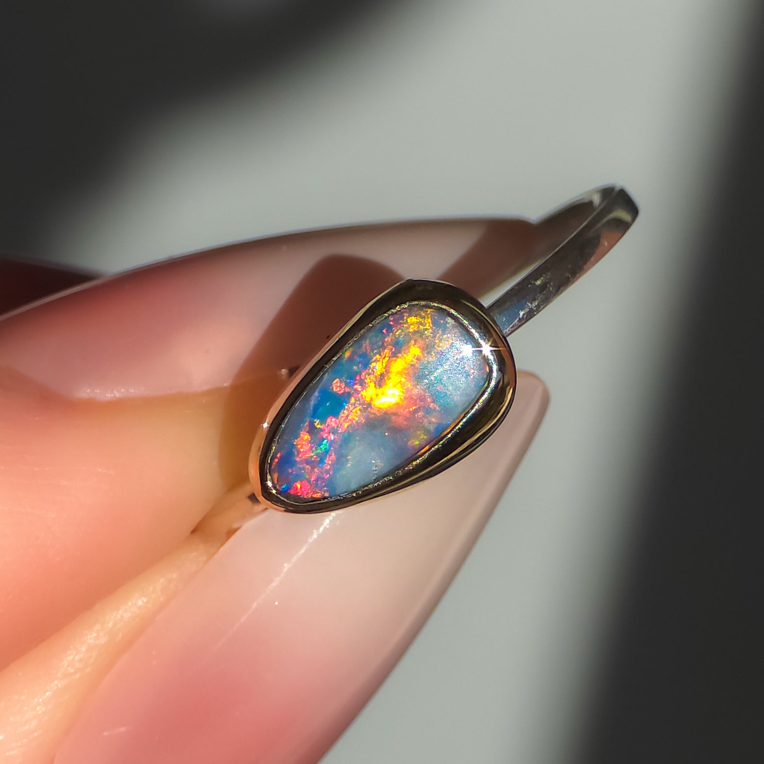 GIOIA | 14K Gold + Silver Two-tone Australian opal ring / Coober Pedy Minimalist ring