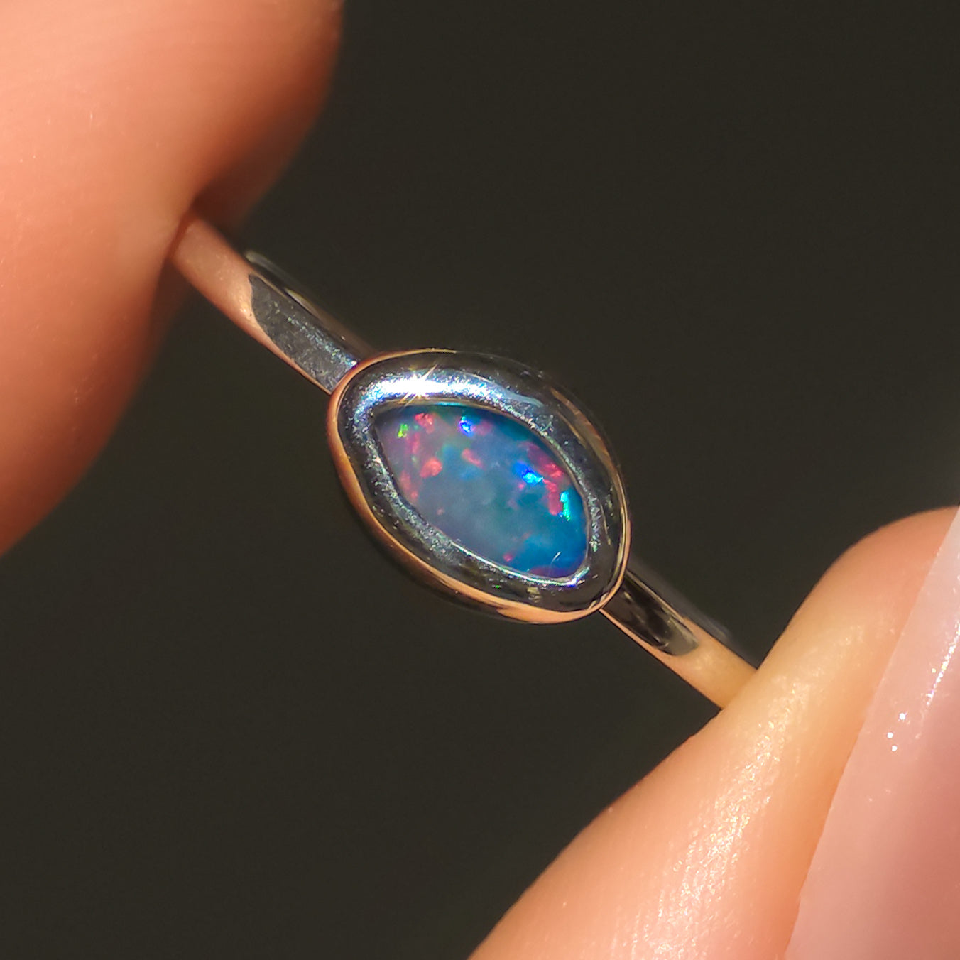 ORA | Australian Opal Doublet Ring, Solid 925 Silver, Coober Pedy Gemstone