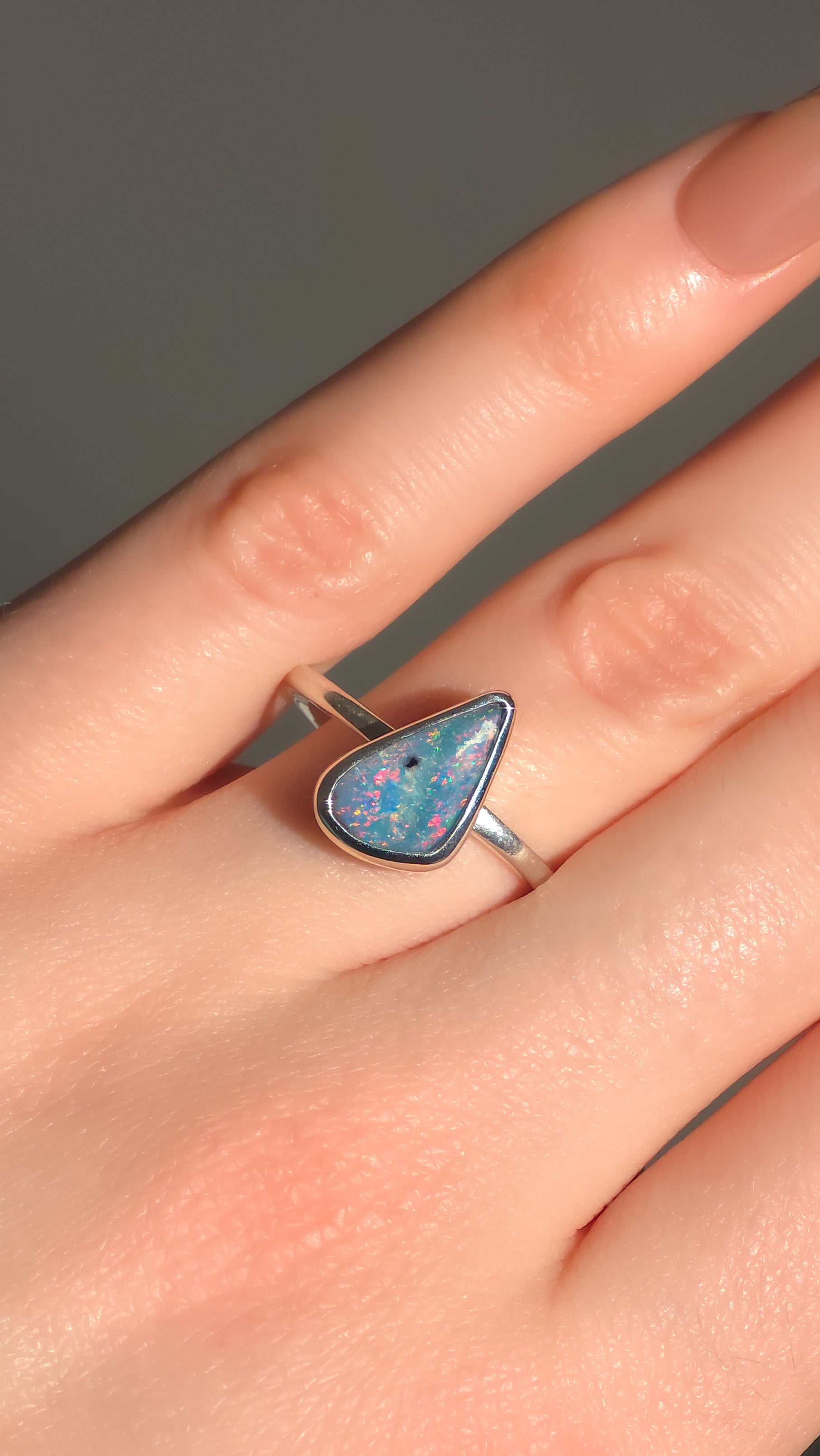 SZÉP | Australian Opal Doublet Ring, Solid 925 Silver, Coober Pedy Gemstone