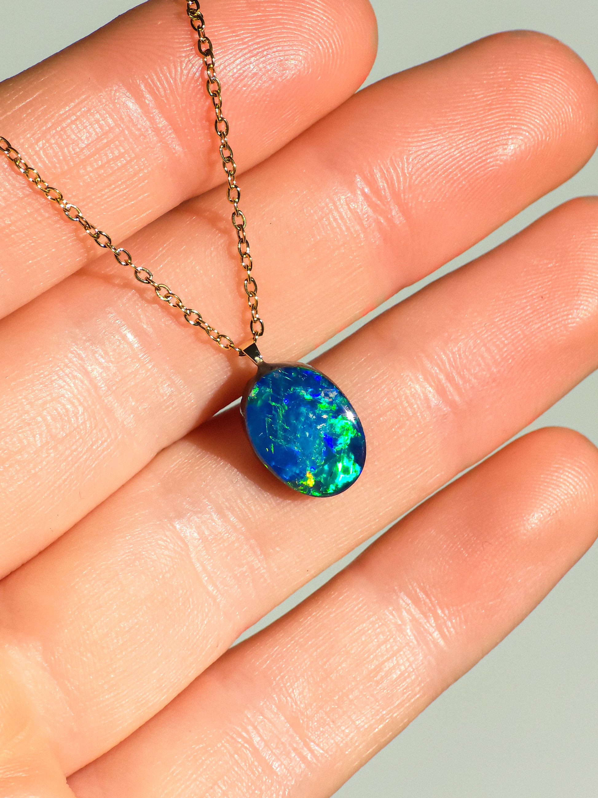 VIRESCENT | 14K Gold Australian Opal Pendant, Coober Pedy Opal Doublet Necklace