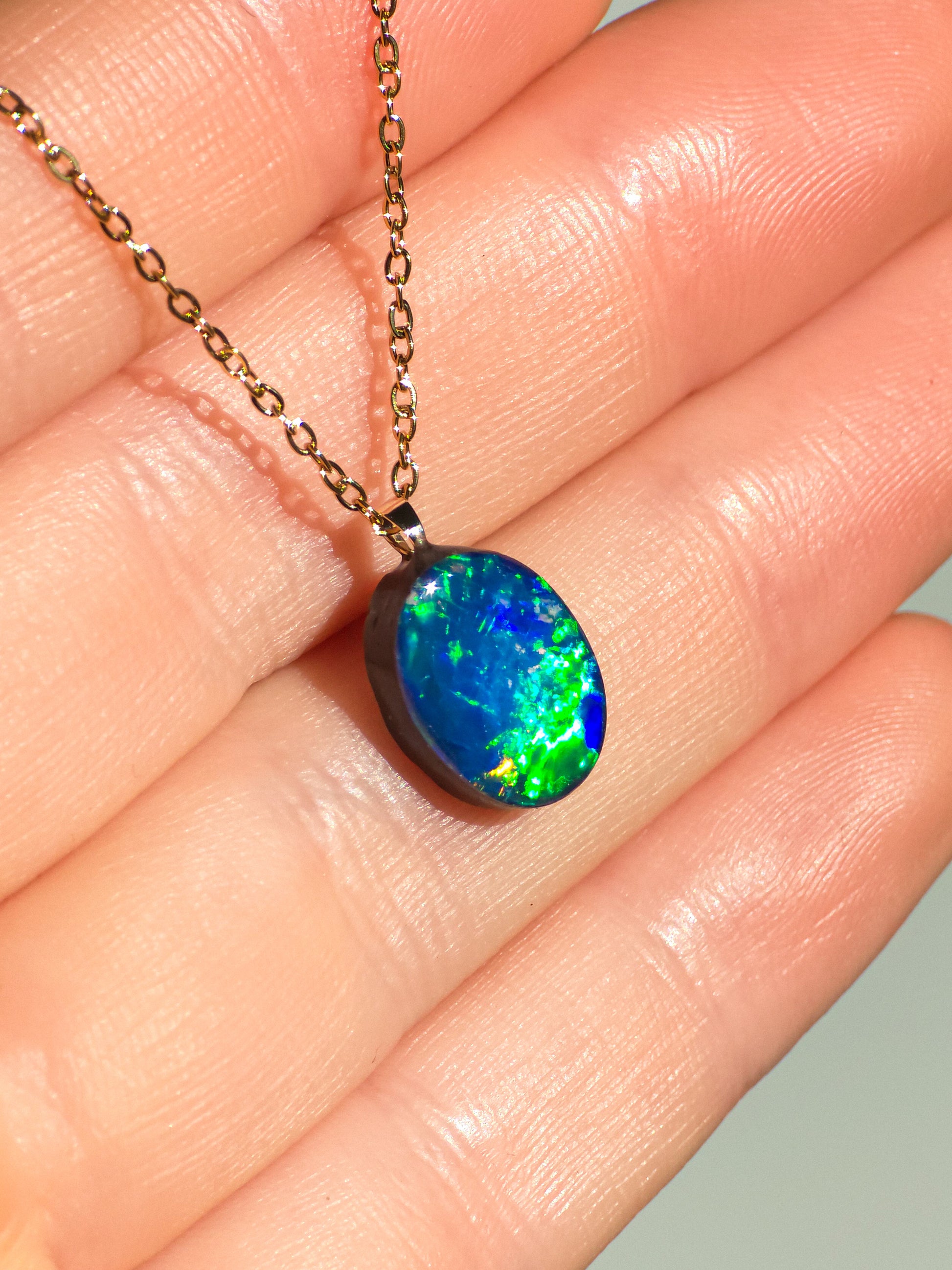VIRESCENT | 14K Gold Australian Opal Pendant, Coober Pedy Opal Doublet Necklace