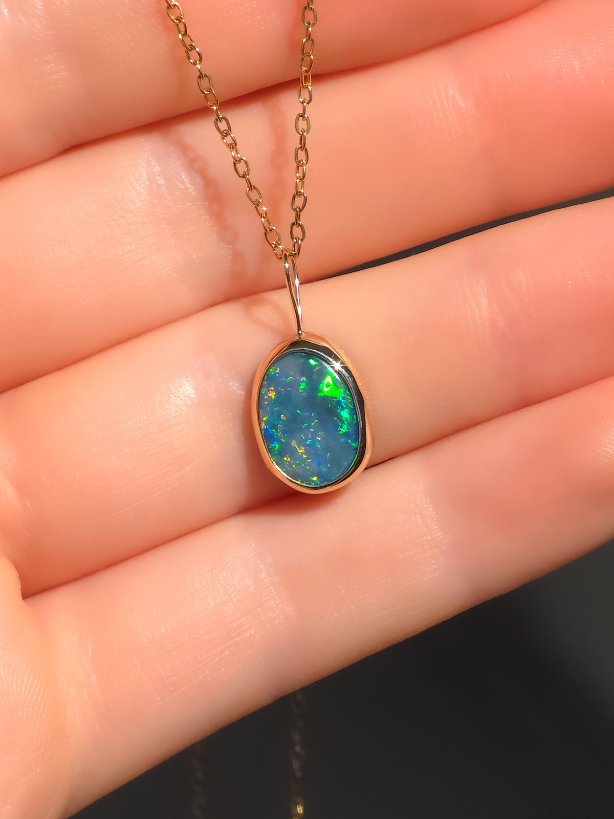 CON BRIO | 14K Gold Coober Pedy Opal Doublet Pendant, Rainbow Australian Opal