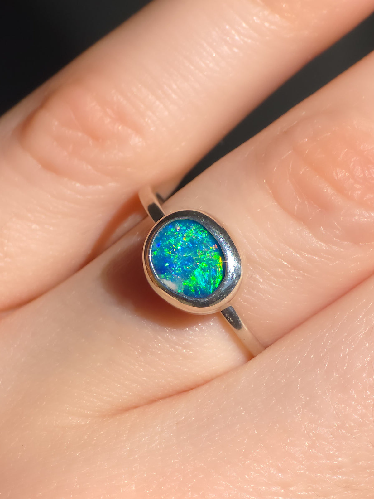 IL MARE | Australian Opal Doublet Ring, Coober Pedy Opal, 925 Silver, Dainty Ring